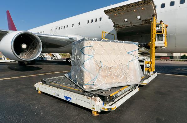 馬來(lái)西亞空運(yùn)成為了國(guó)際航運(yùn)市場(chǎng)中備受矚目的一塊