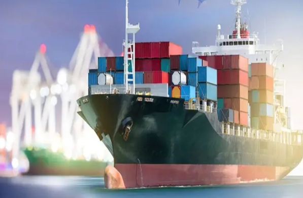 隨著全球貿(mào)易的發(fā)展和物流行業(yè)的不斷壯大，國(guó)際貨代越來(lái)越受到重視