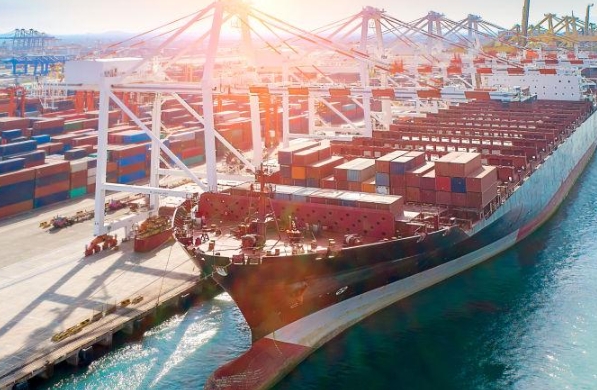 隨著電子商務(wù)的快速發(fā)展，國際貨代也迎來了新的發(fā)展機(jī)遇